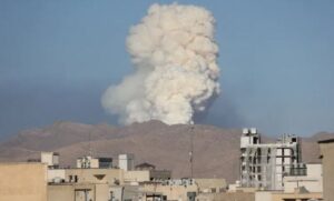 مخاوف من ارتفاع الأسعار وإعادة ترتيب أولويات الإنفاق في إيران